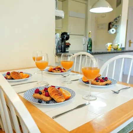 Lovely 2 Bedroom With Pool And View, K26 *