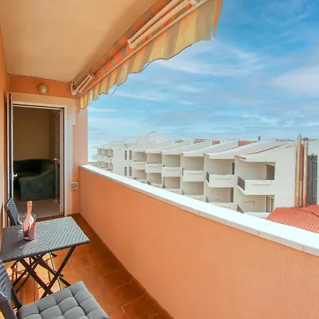 Lovely 2 Bedroom With Pool And View, K26 Semesterbostad
